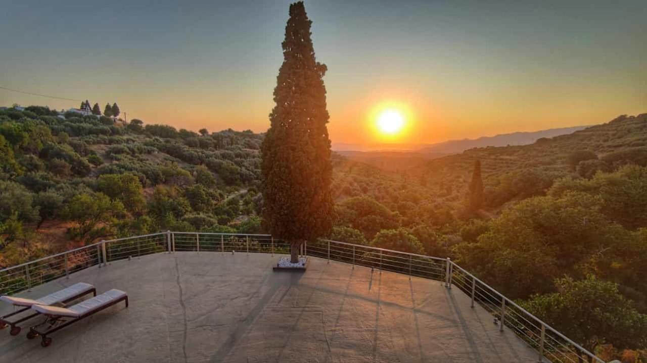Villa Irini - Cretan Luxury Villa With Amazing View Paraspori  المظهر الخارجي الصورة